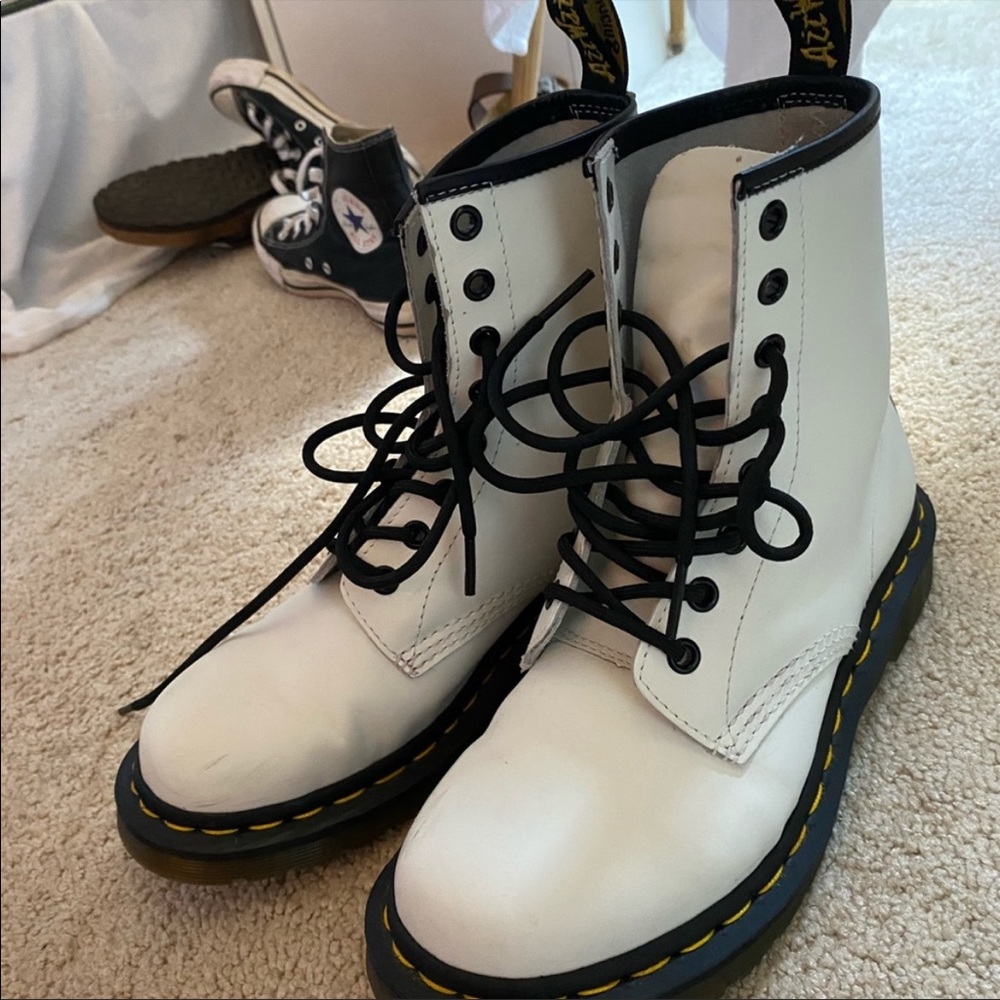 Dr Martens! Great condition! Small blemish